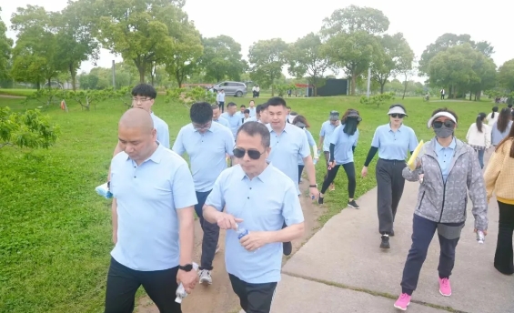 健步走活动|南汇公交工会开展“学习工会十八大,凝心聚力跟党走”健步走活动 资讯动态 第4张-上海枫动体育文化发展有限公司
